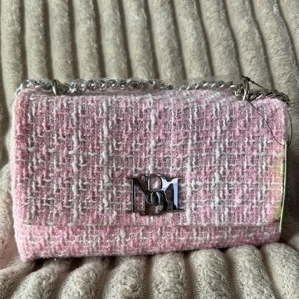 Badgley Mischka Light Pink Textured Messenger Bag Heavy Chain BMH-507 NEW